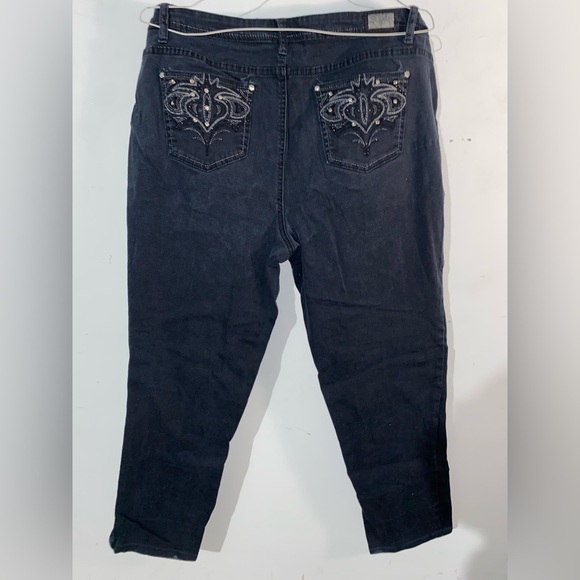 Women's Black Jeans - Picture 2 of 8